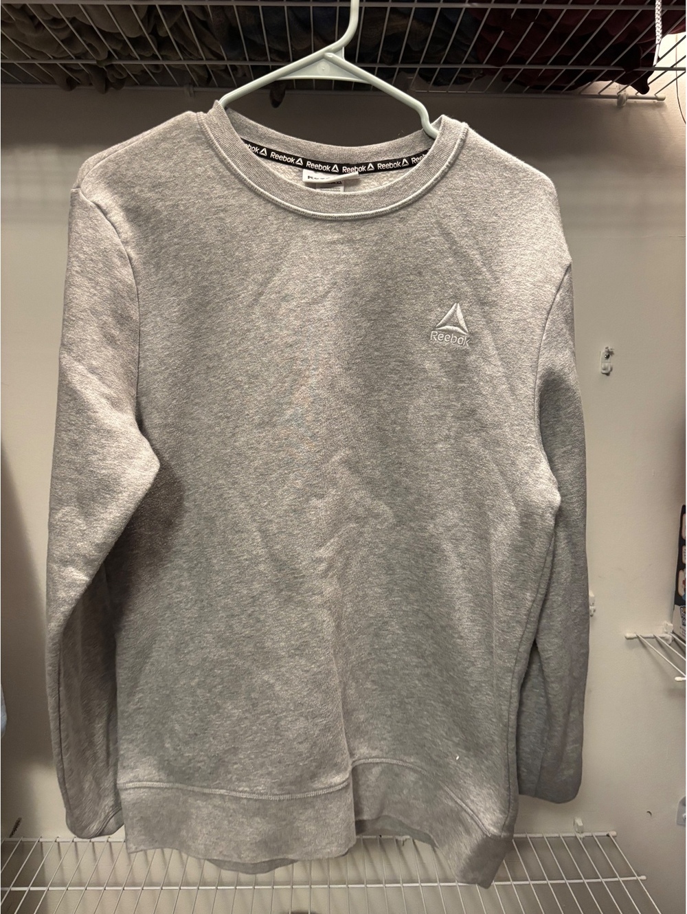 Reebok Men's Gray Pullover Sweatshirt Size Small